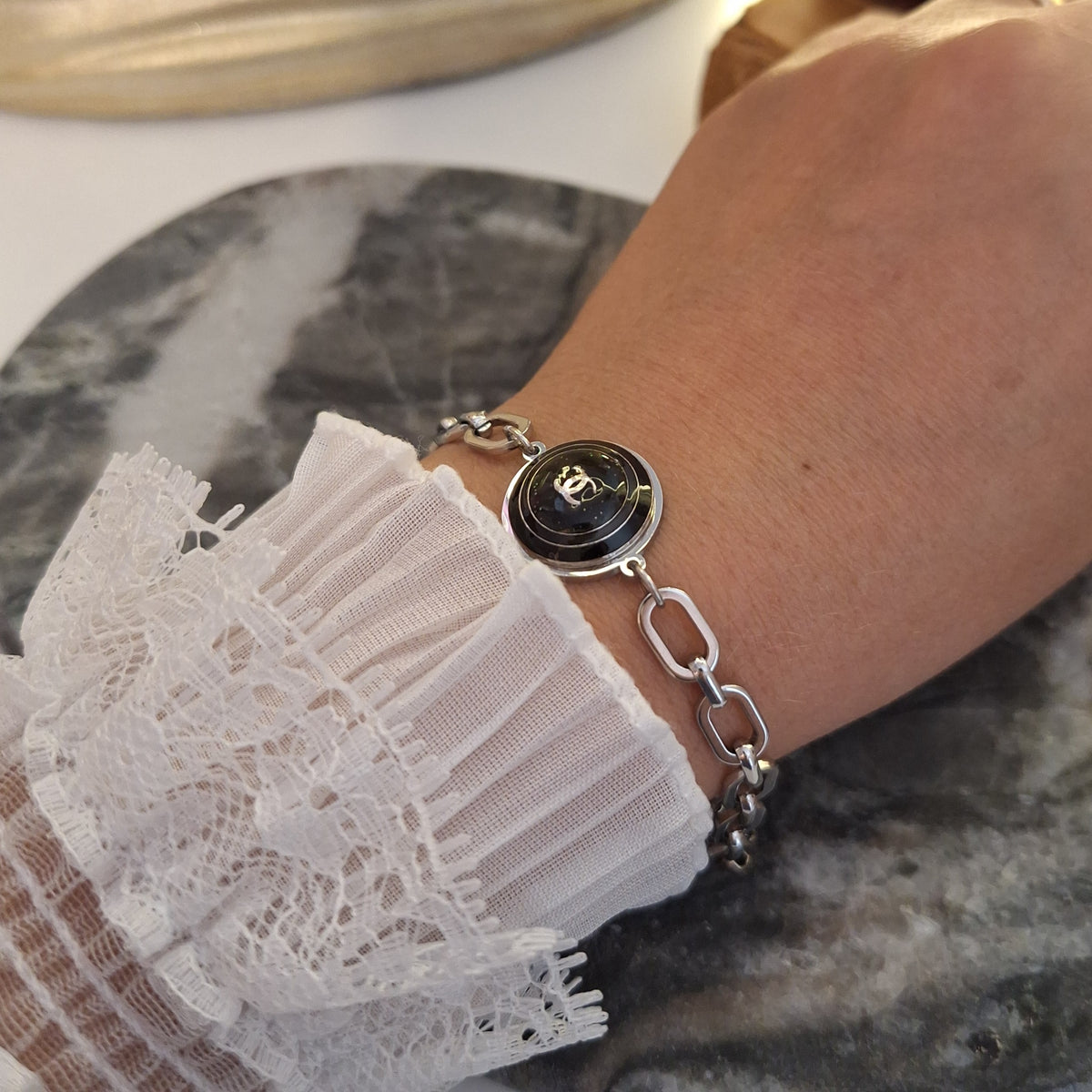 Bracciale Dina - Creazione artigianale Relux con bottone vintage upcycled