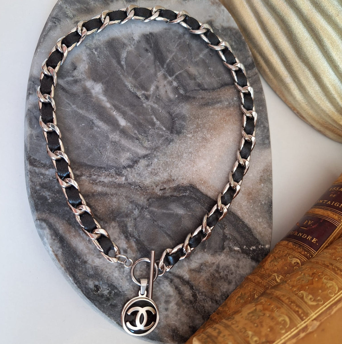 Collana Noa - Creazione artigianale Relux con bottone upcycled