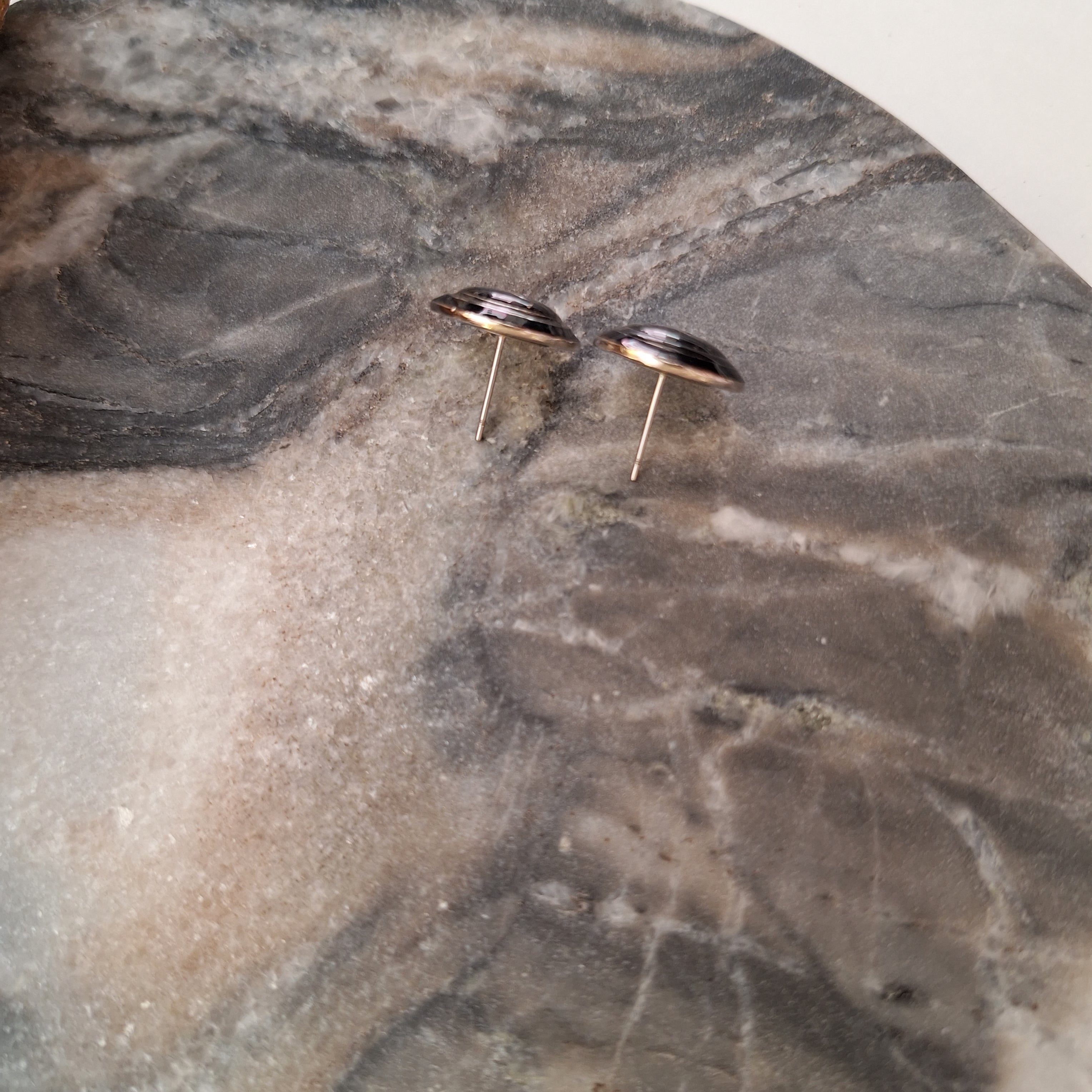 Astrid earrings - Relux handcrafted creation with upcycled vintage buttons