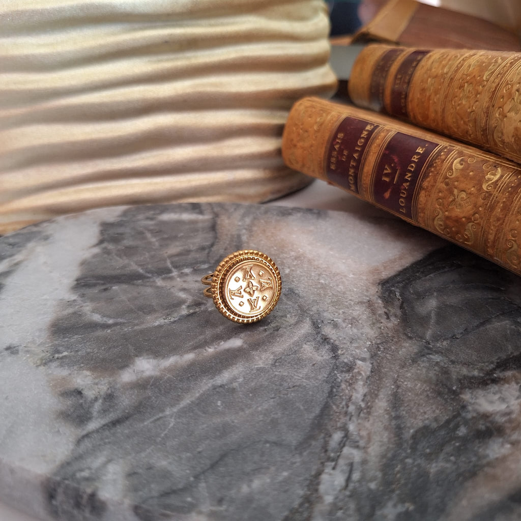 Anello Hazel - Creazione artigianale Relux con bottone upcycled