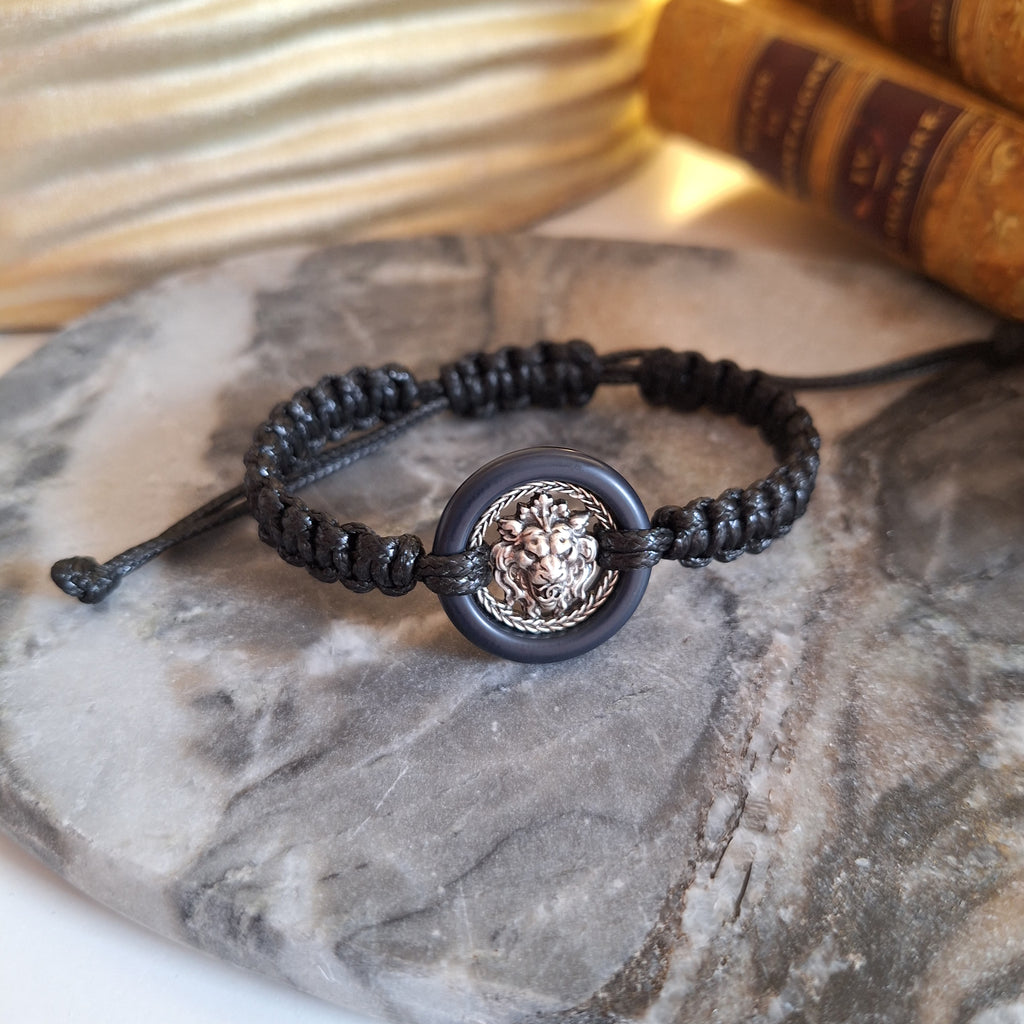 Ola Bracelet - Relux artisanal creation with upcycled button