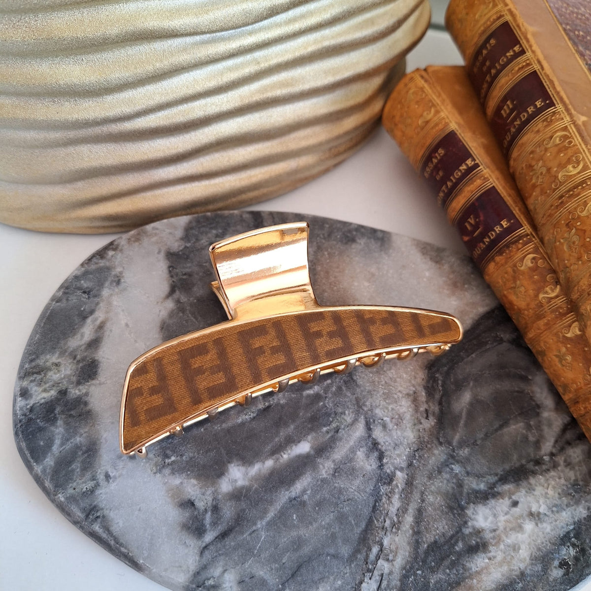 Accessorio per capelli Riza - Creazione artigianale Relux in pelle vintage upcycled