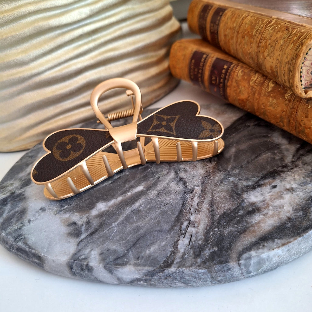 Accessorio per capelli Inka - Creazione artigianale Relux in pelle vintage upcycled