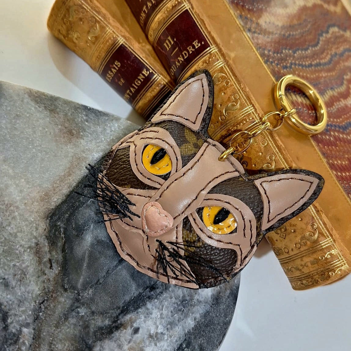 Portachiavi Mimi - Creazione artigianale Relux in pelle vintage upcycled