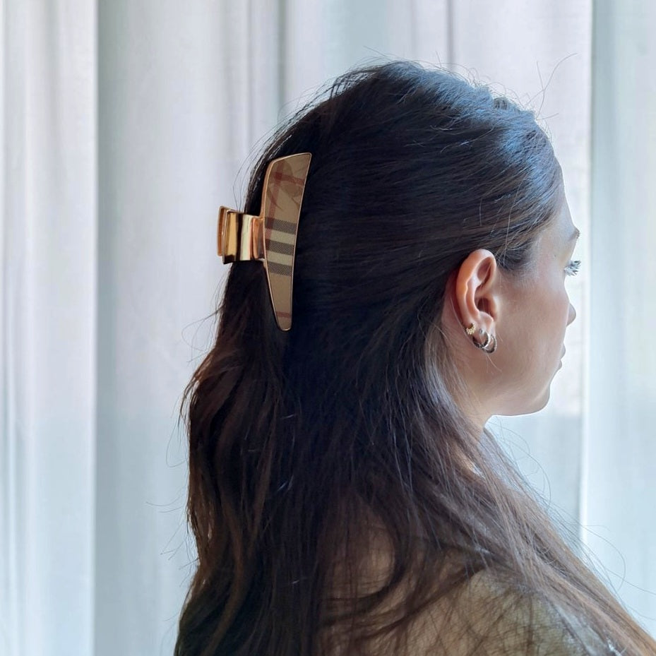 Rona hair accessory - Relux handcrafted creation in upcycled vintage leather
