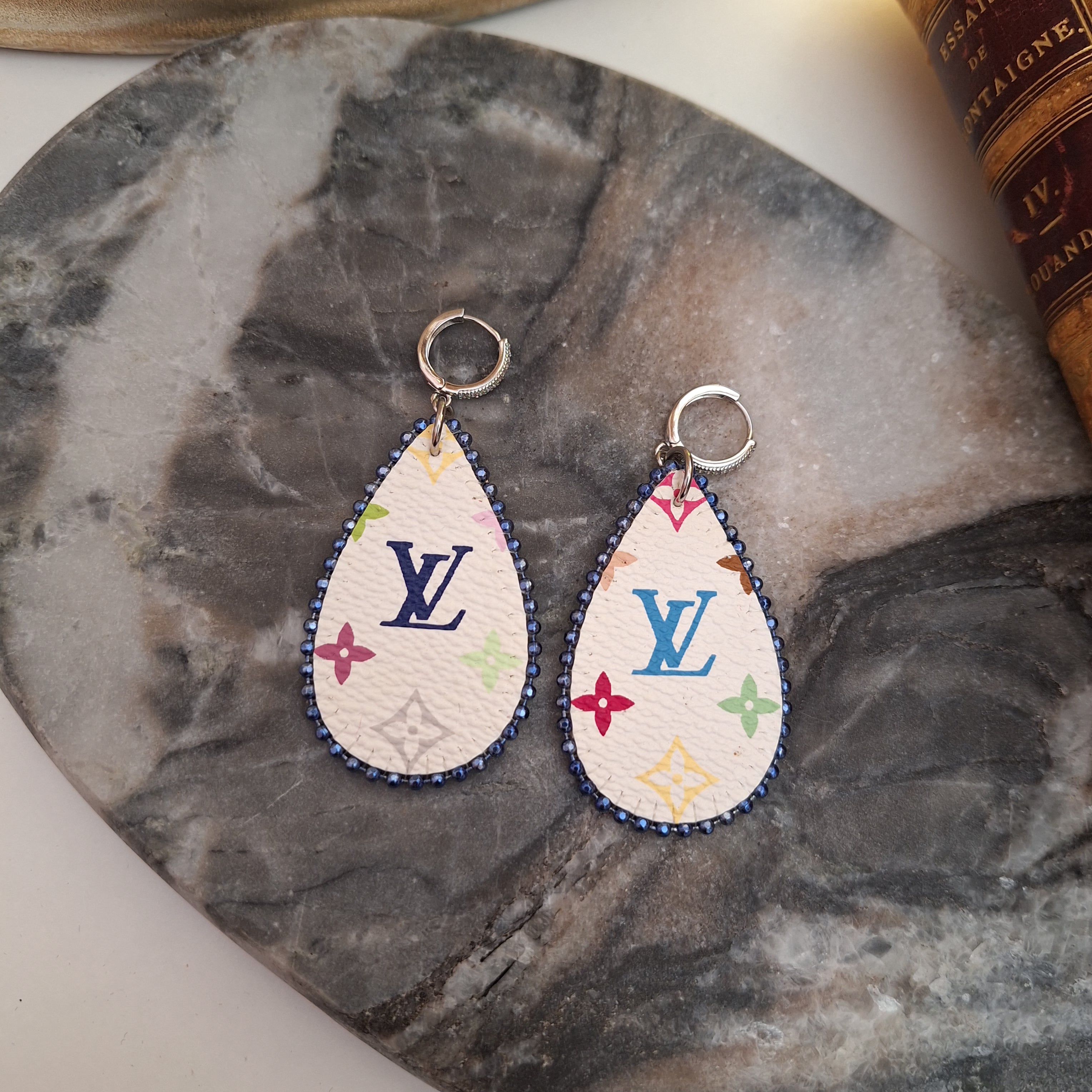 Susan earrings - Relux handcrafted creation in upcycled vintage leather (canvas)