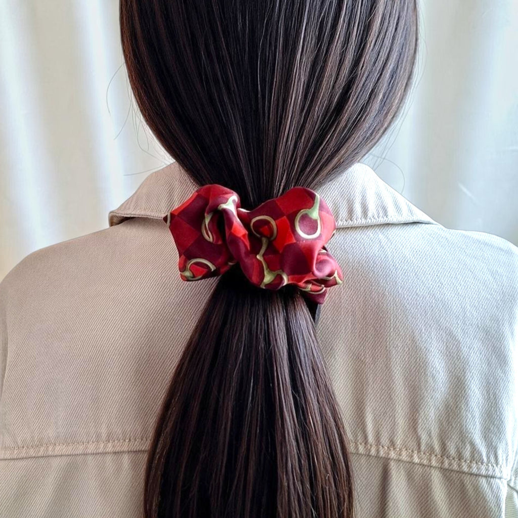 Lora Scrunchie - Relux handcrafted accessory in upcycled vintage fabric