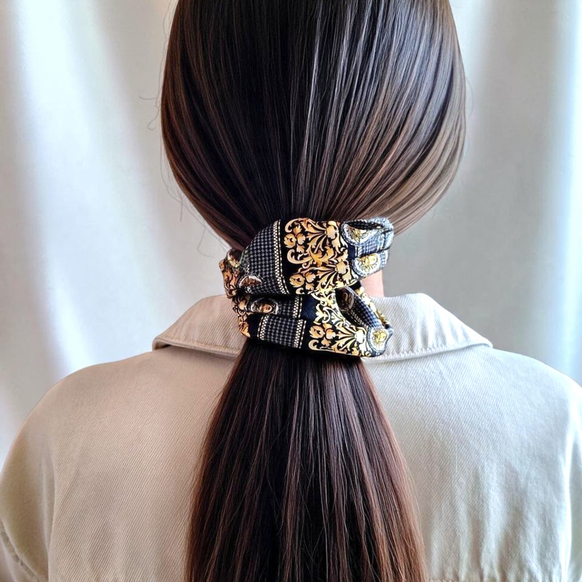 Scrunchie Zea - Creazione artigianale Relux in stoffa vintage upcycled
