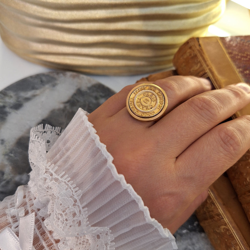 Anello Fay - Creazione artigianale Relux con bottone upcycled