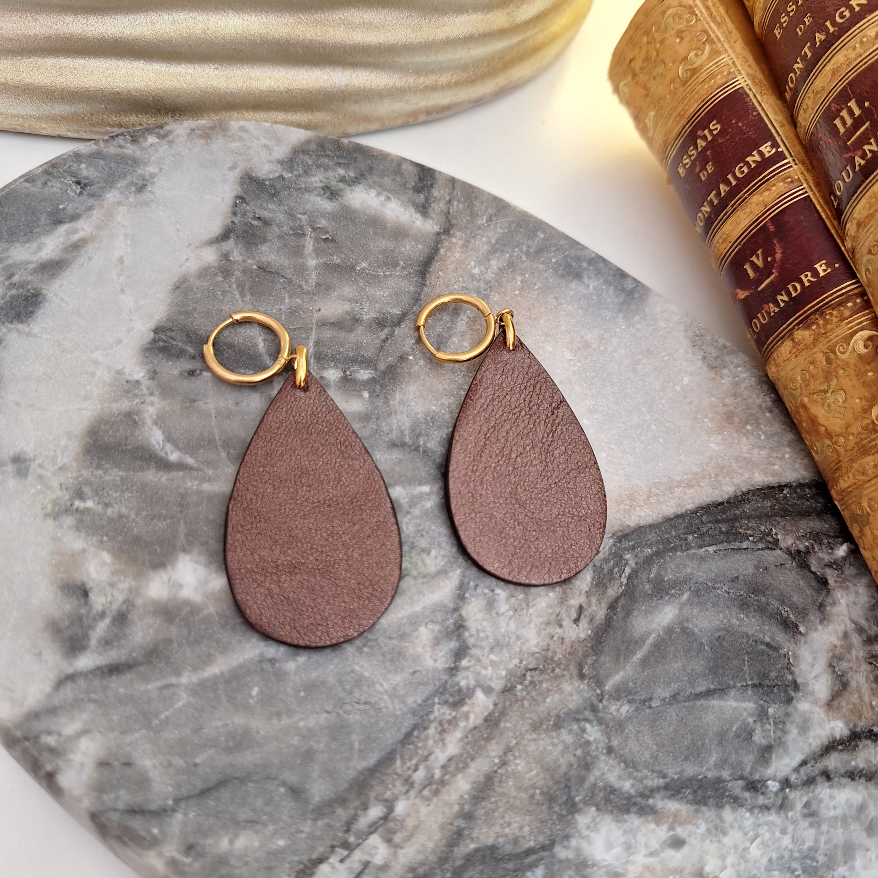 Rua Earrings - Relux artisanal creation in upcycled vintage leather (canvas)