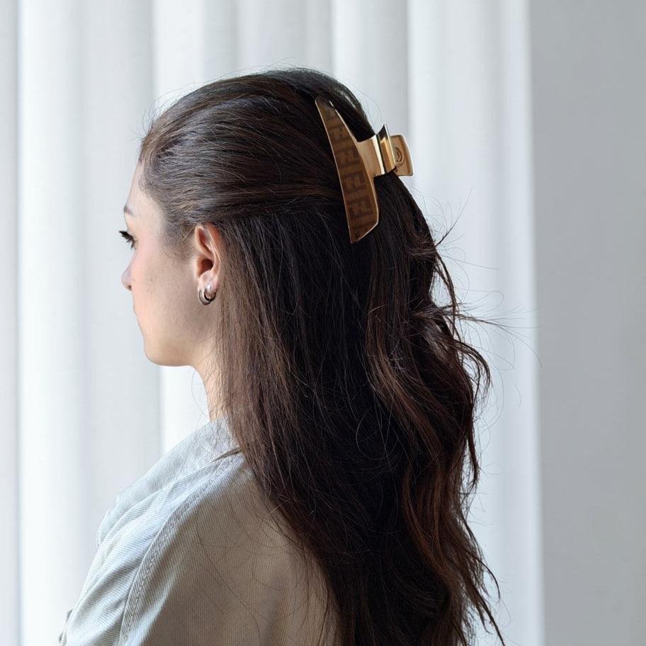 Accessorio per capelli Riza - Creazione artigianale Relux in pelle vintage upcycled