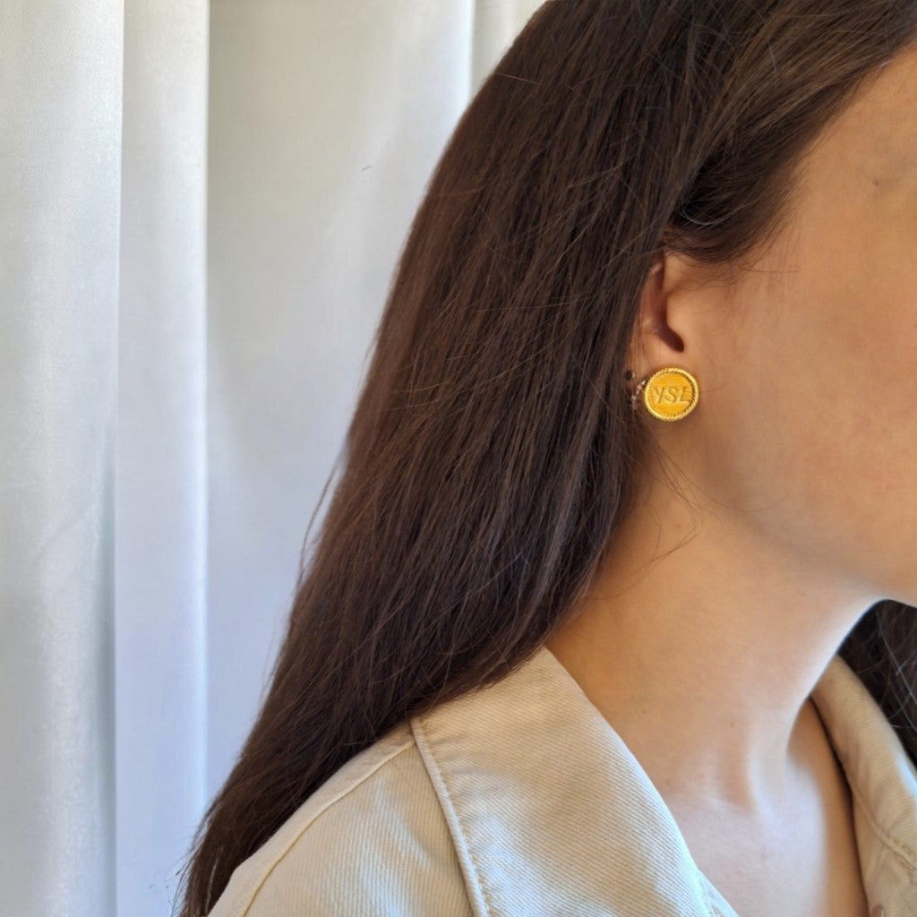 Gina earrings - Handcrafted Relux creation with upcycled vintage buttons