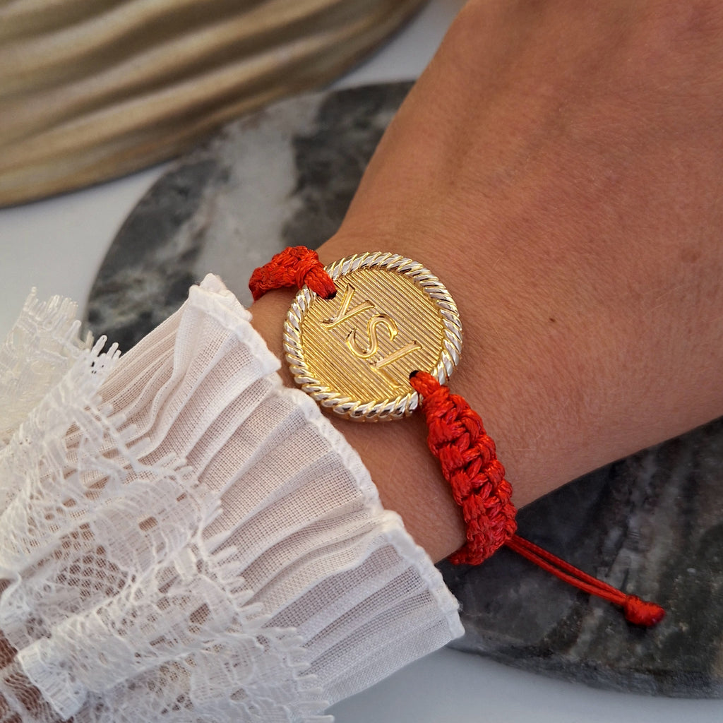 Loa Bracelet - Relux handcrafted creation with upcycled button