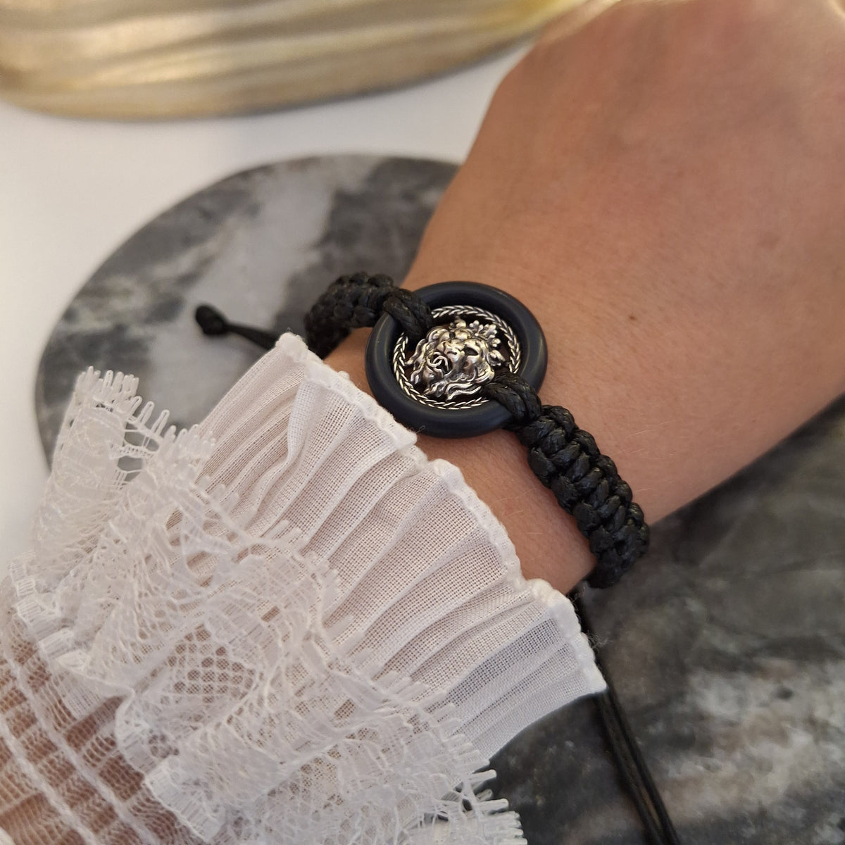 Ola Bracelet - Relux artisanal creation with upcycled button