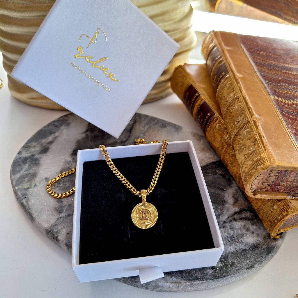 Collana Cali - Creazione artigianale Relux con bottone vintage upcycled
