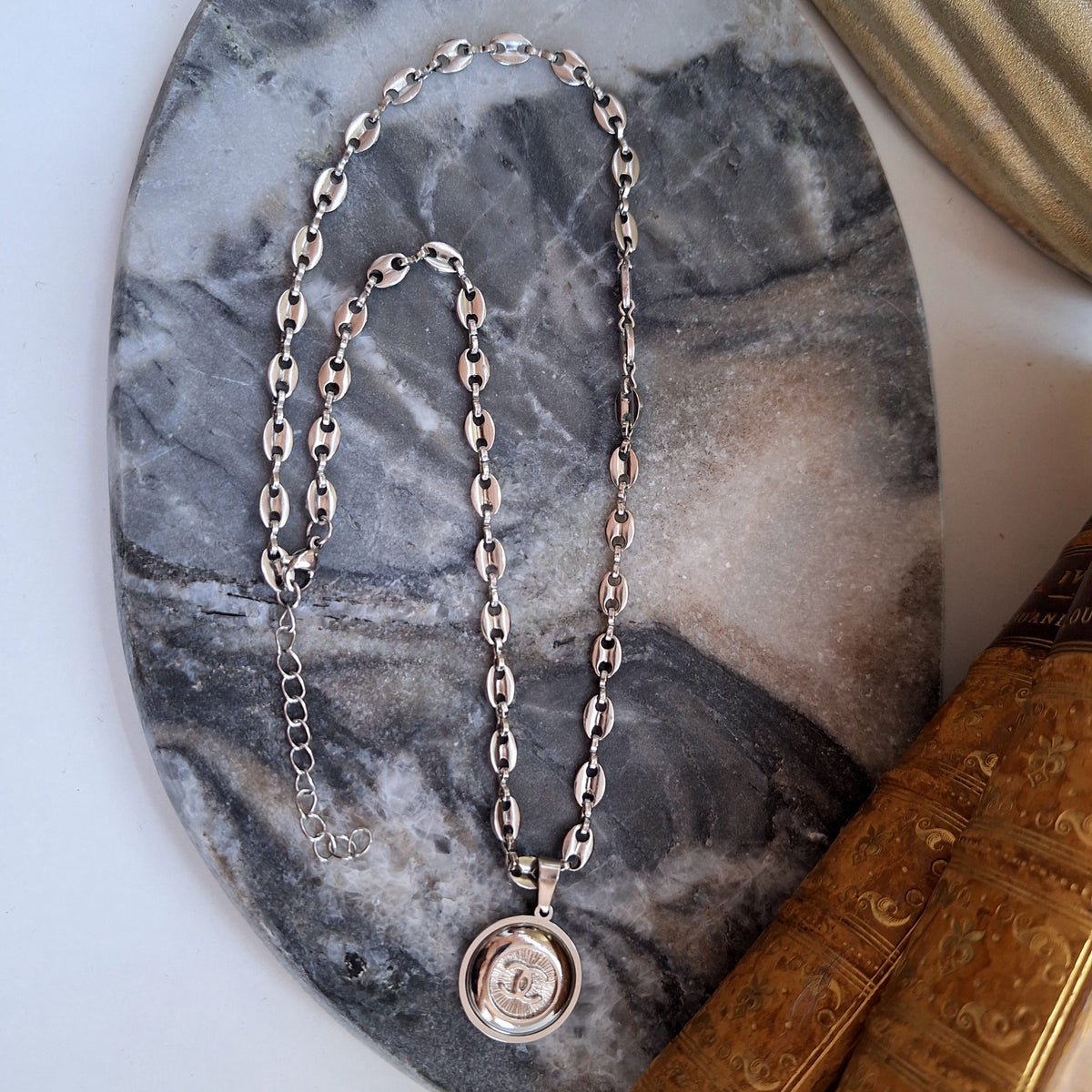 Elia Necklace - Relux handcrafted creation with upcycled vintage button