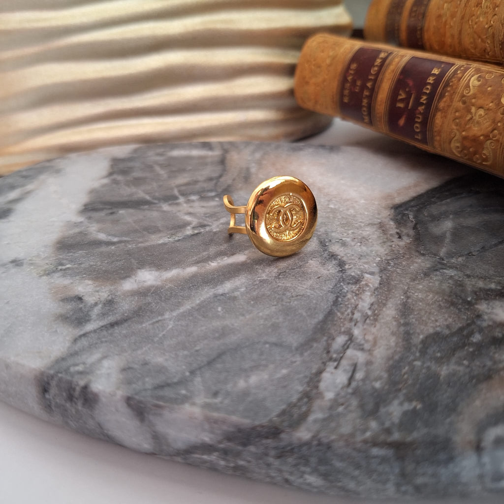 Anello Osma - Creazione artigianale Relux con bottone upcycled
