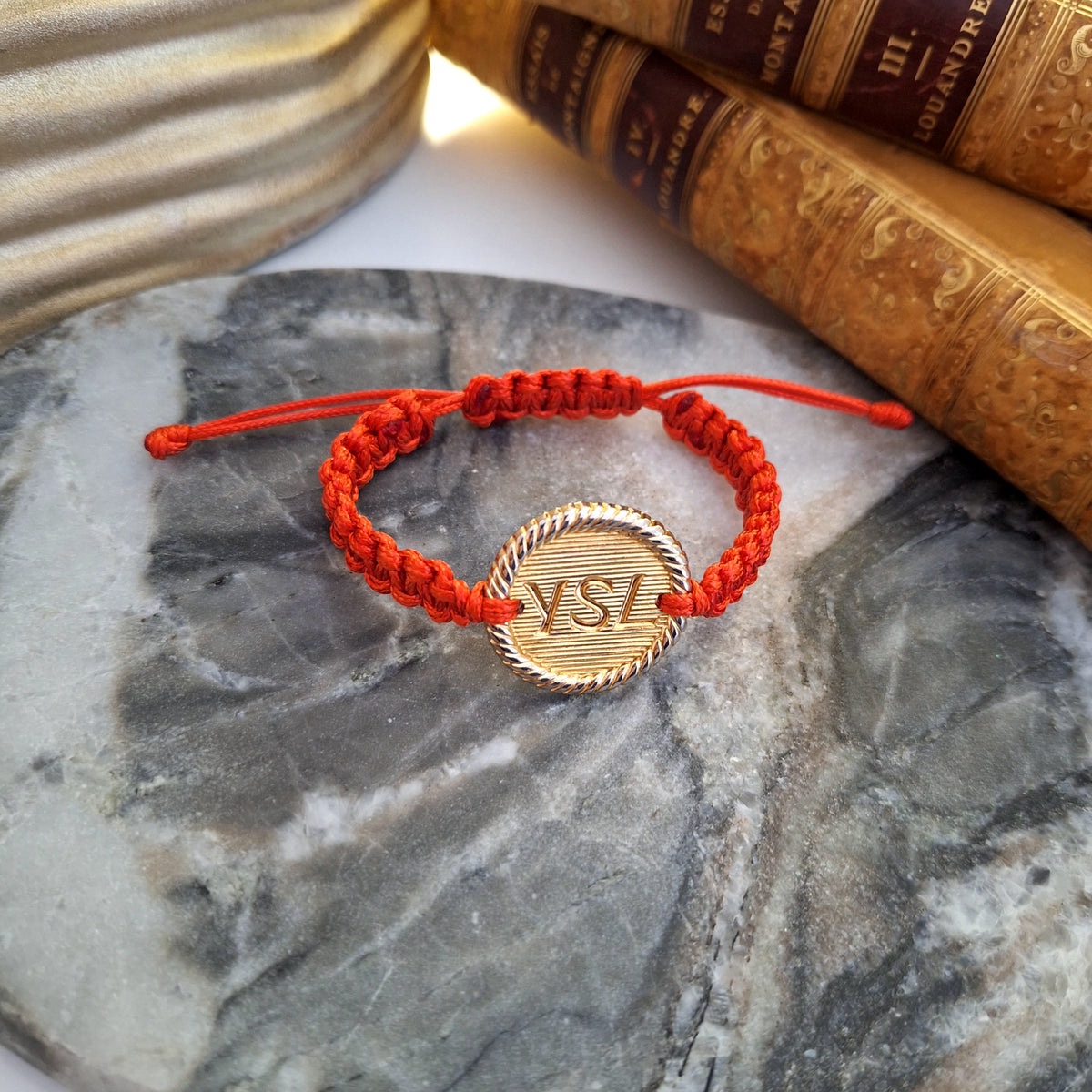 Loa Bracelet - Relux handcrafted creation with upcycled button