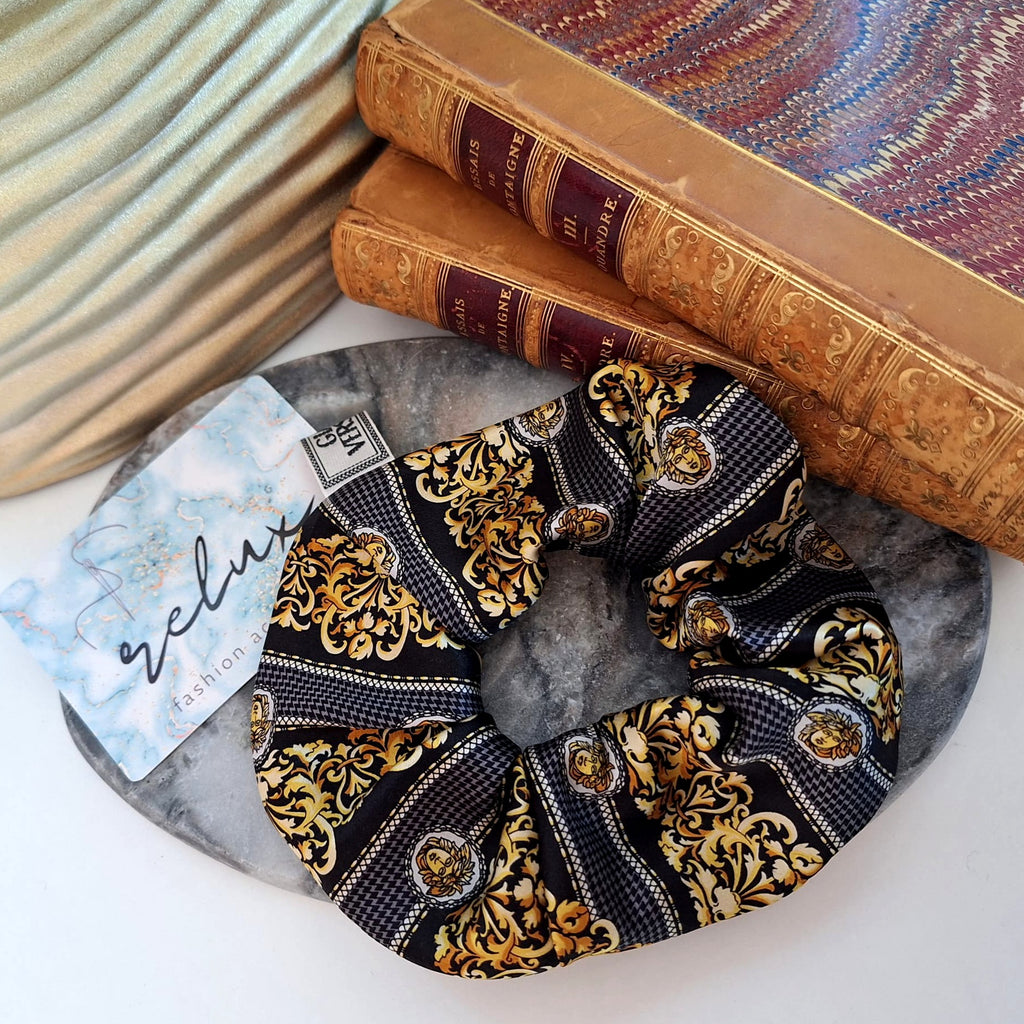 Zea Scrunchie - Relux handcrafted creation in upcycled vintage fabric