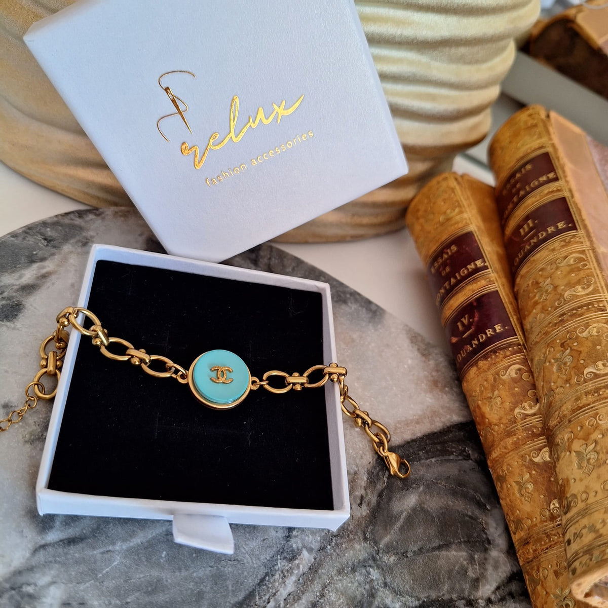 Bracciale Joli - Creazione artigianale Relux con bottone vintage upcycled