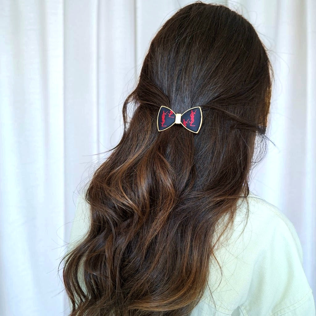 Nadi hair accessory - Relux handcrafted creation in upcycled vintage fabric