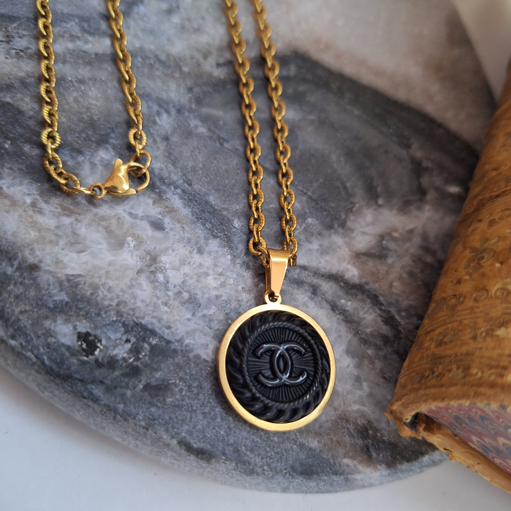Collana Meg - Creazione artigianale Relux con bottone vintage upcycled