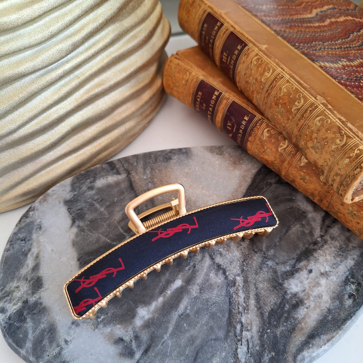 Accessorio per capelli Naia - Creazione artigianale Relux in stoffa vintage upcycled