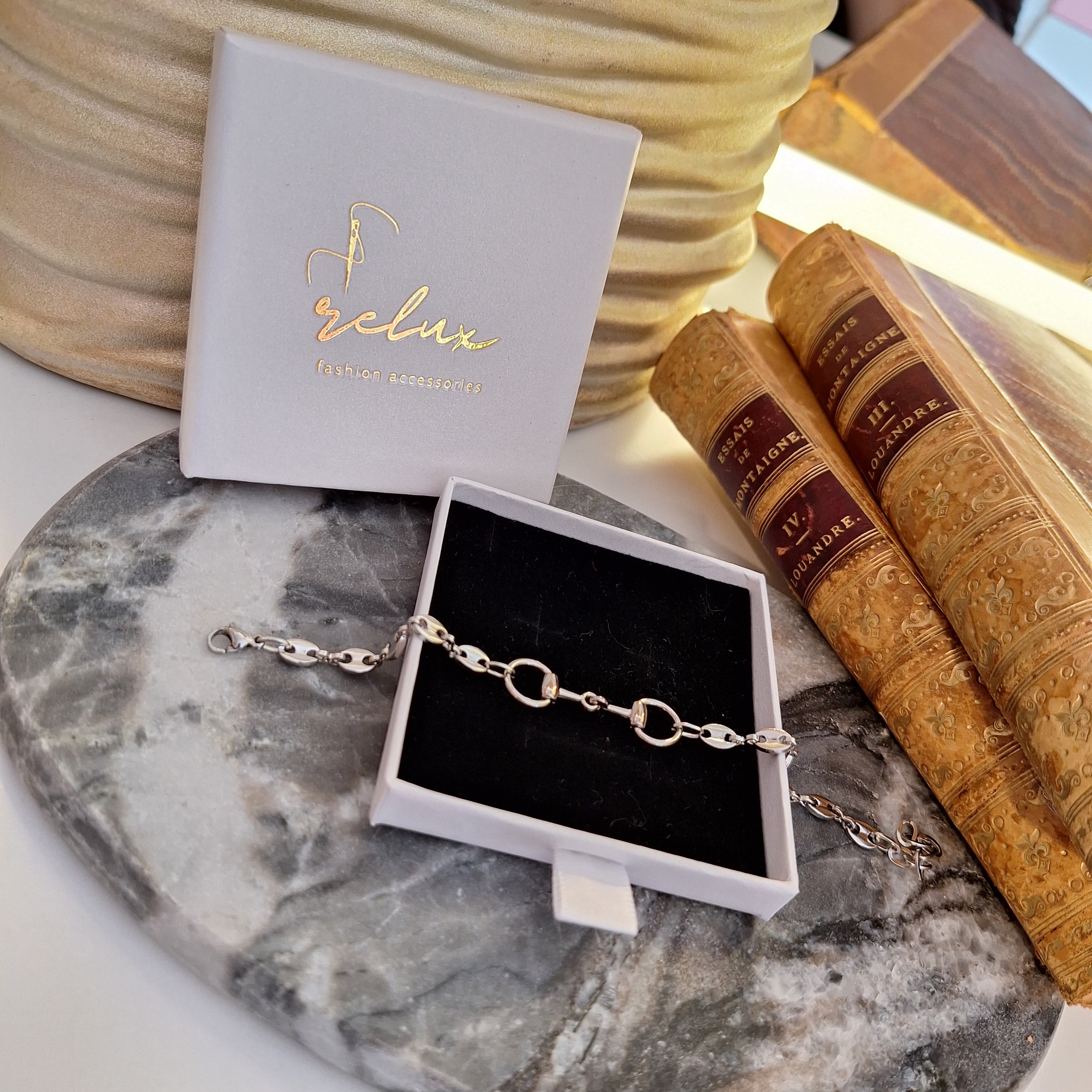 Kia Bracelet - Relux handcrafted creation with upcycled component