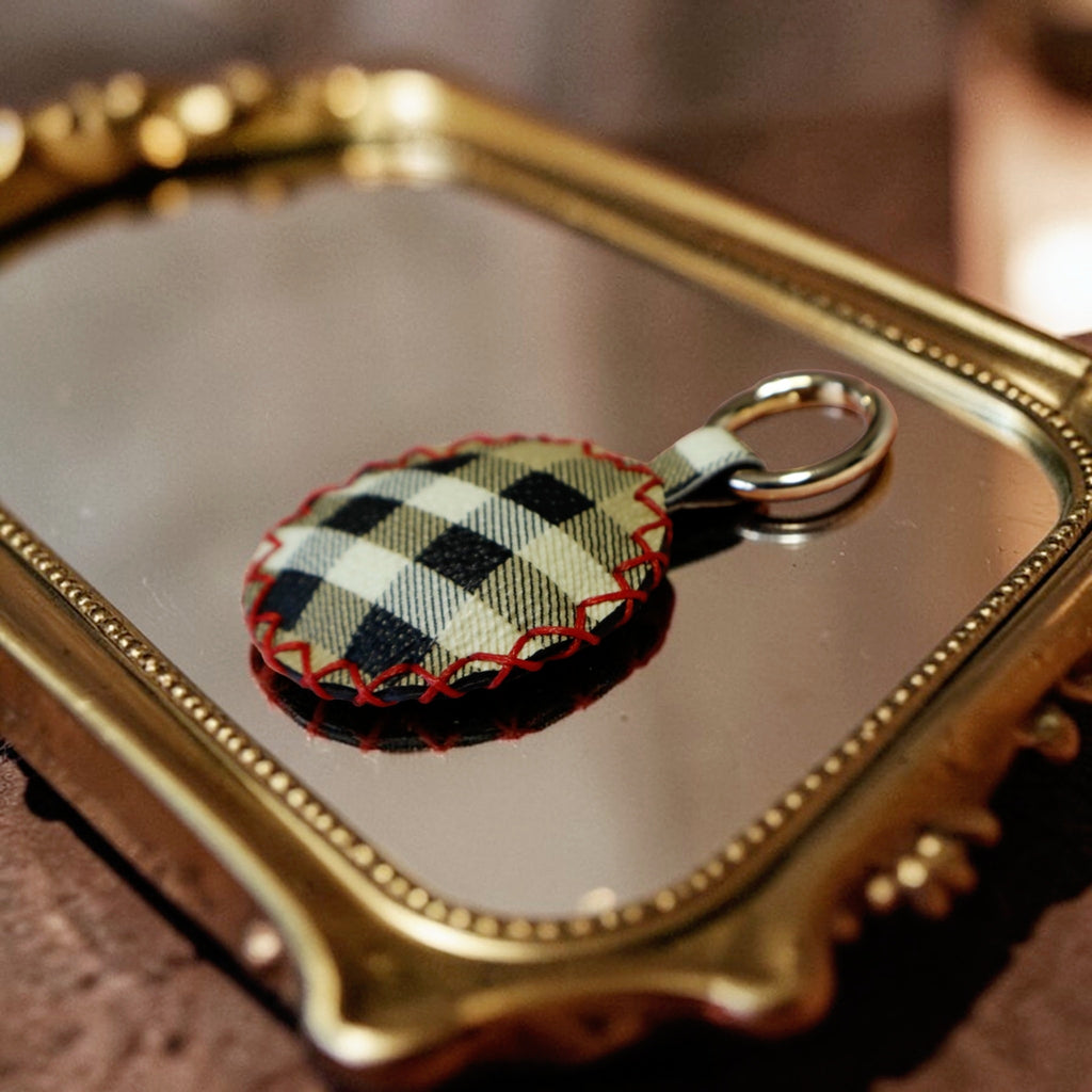 Portachiavi "Berry" Upcycled Monogram