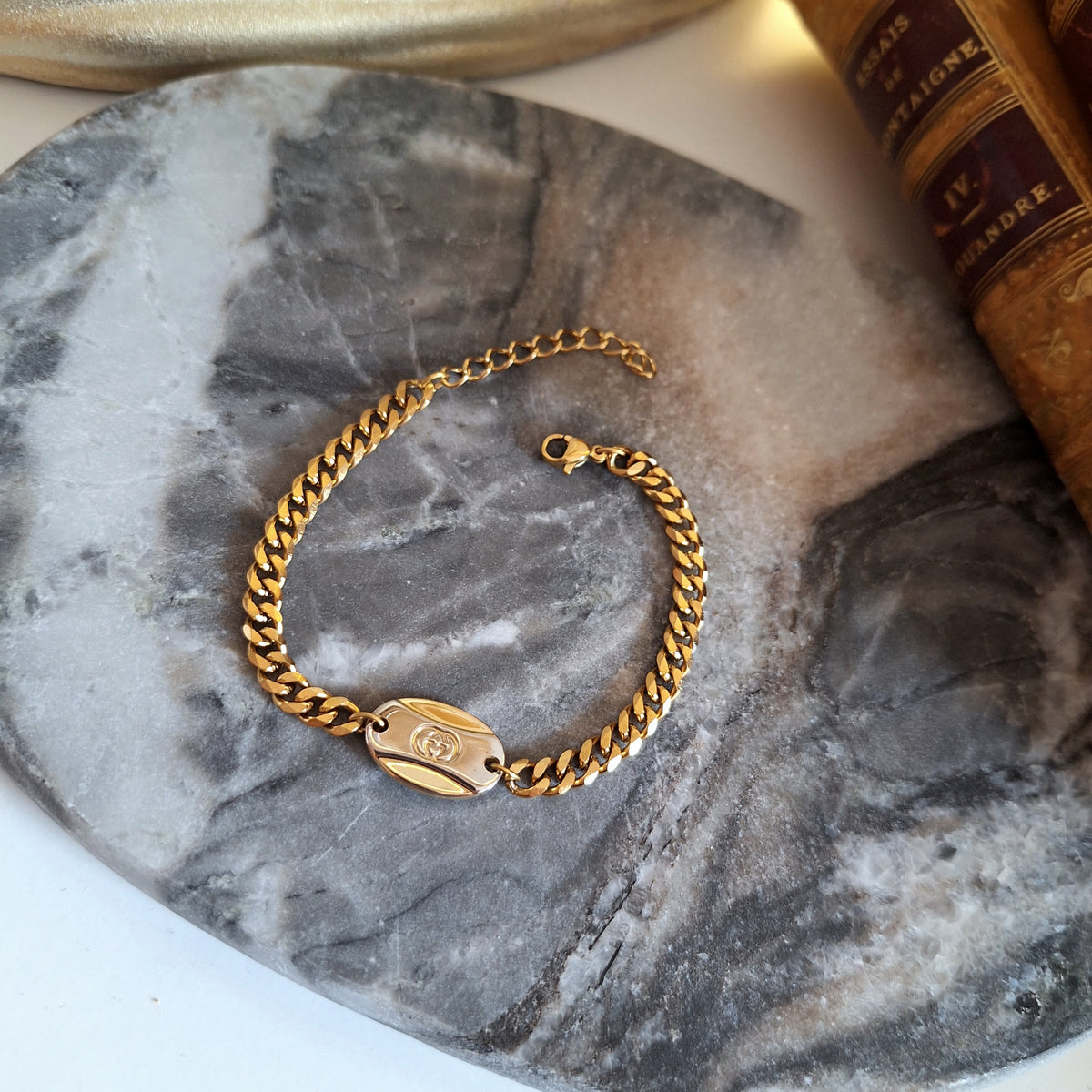Lara Bracelet - Relux handcrafted creation with upcycled vintage component